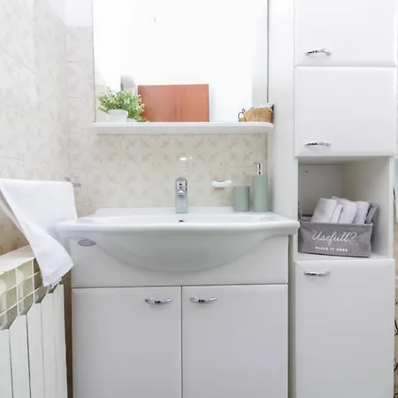 Sweet Mary Apartment *
